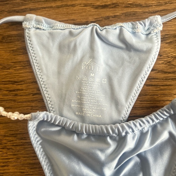 Oh Polly bikini set(KESHI
Pearl-Detail Triangle Bikini Top in Sky Blue - Picture 6 of 7